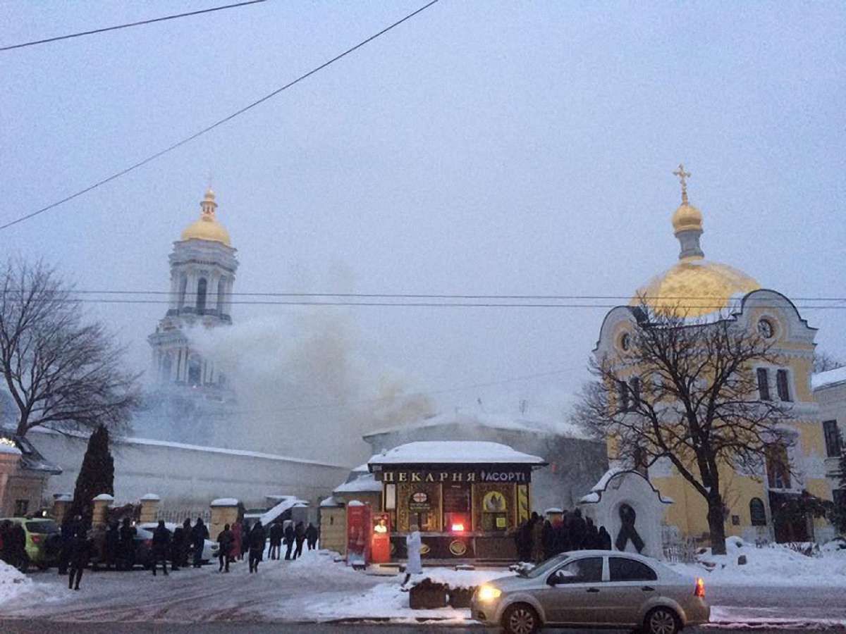 Пожежу в будівлі монастирського комплексу Києво-Печерської лаври загасили