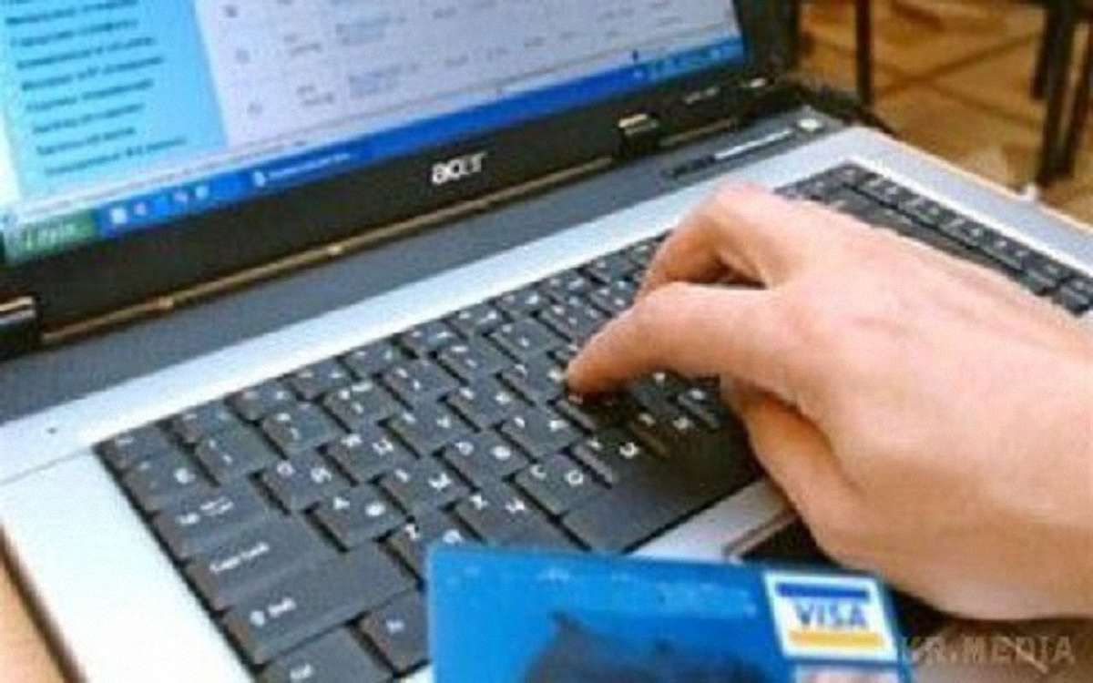 «Укрзалізниця» відновлює повернення квитків через інтернет