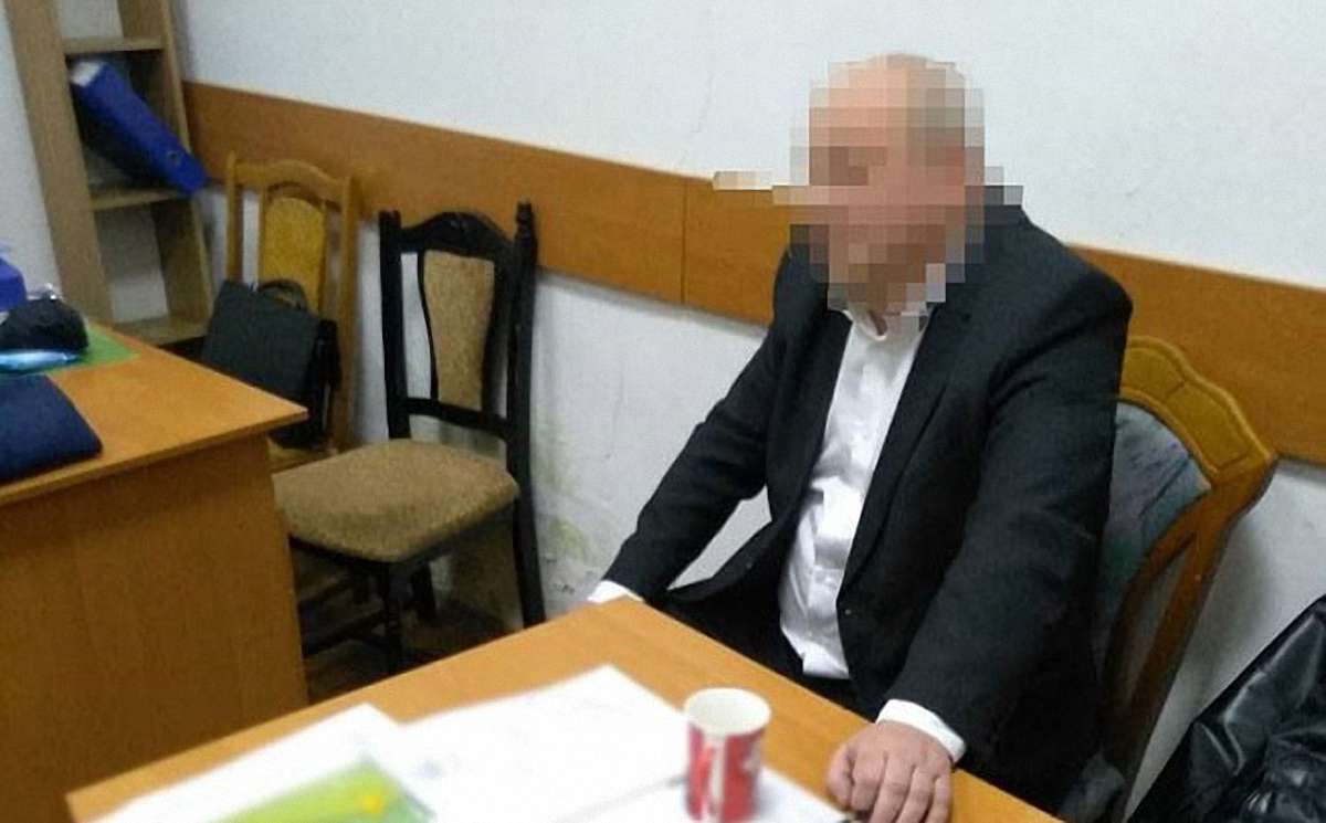 У Львові на хабарі затримали державного аудитора