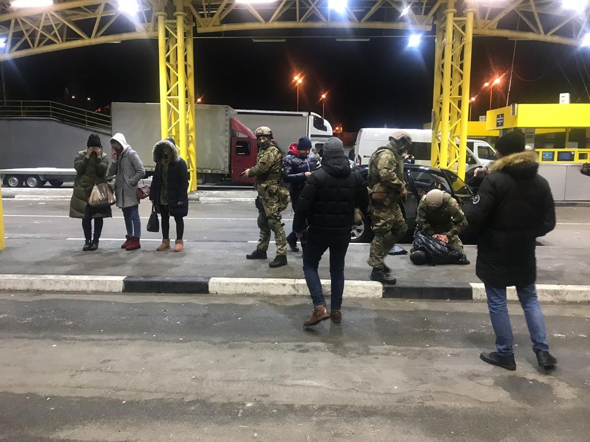 У «Ягодині» затримали українця та вірменина, які намагались вивезти жінок у сексуальне рабство