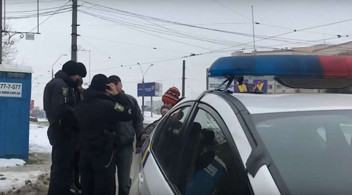 Трамвайний контролер намагався оштрафувати львів’янку, що оплатила проїзд карткою