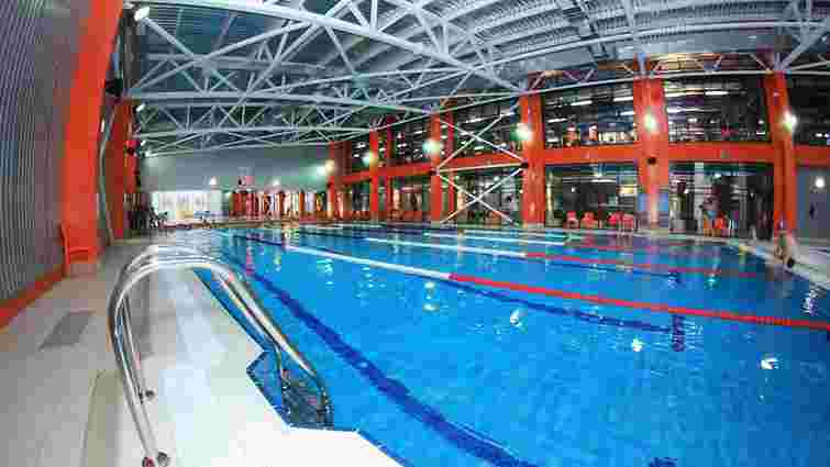 У басейні львівського фітнес-центру Sport Life помер 61-річний відвідувач