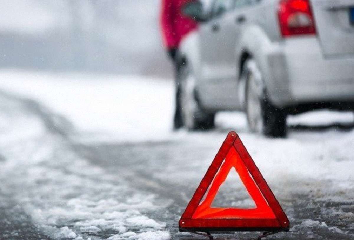 З початку доби через негоду в Україні сталася щонайменше 850 ДТП