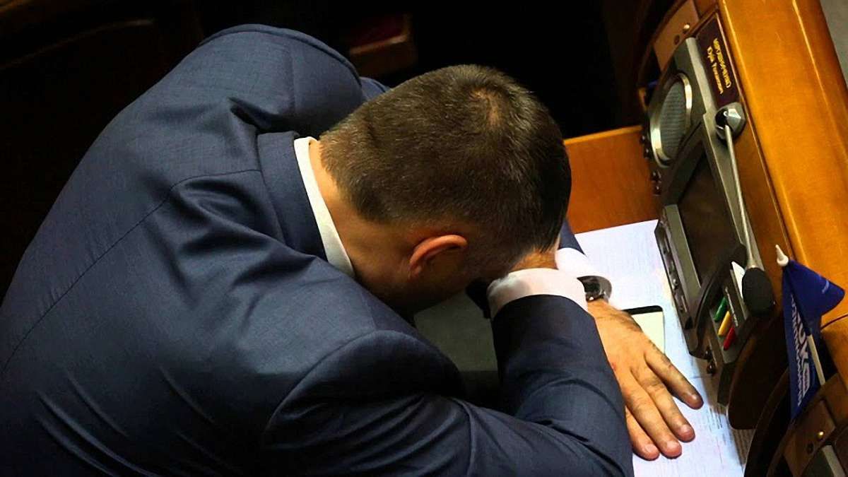НАЗК розподілило 565 млн грн державного фінансування між парламентськими партіями