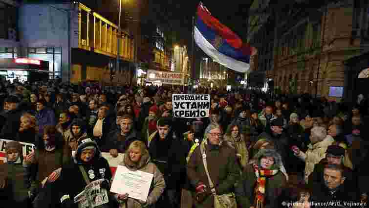 У Сербії тисячі людей закликали президента країни піти у відставку