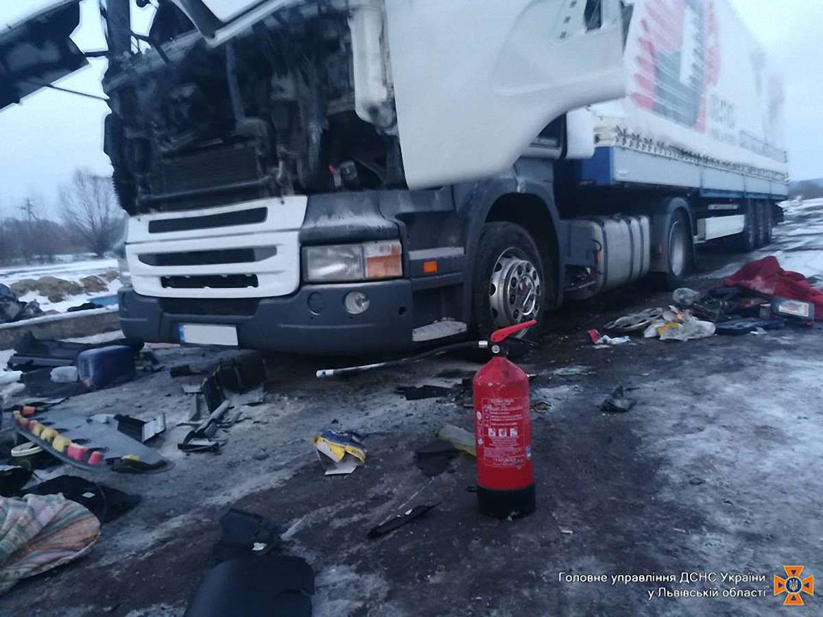 У Краковці біля кордону з Польщею у вантажівці вибухнув газовий балон