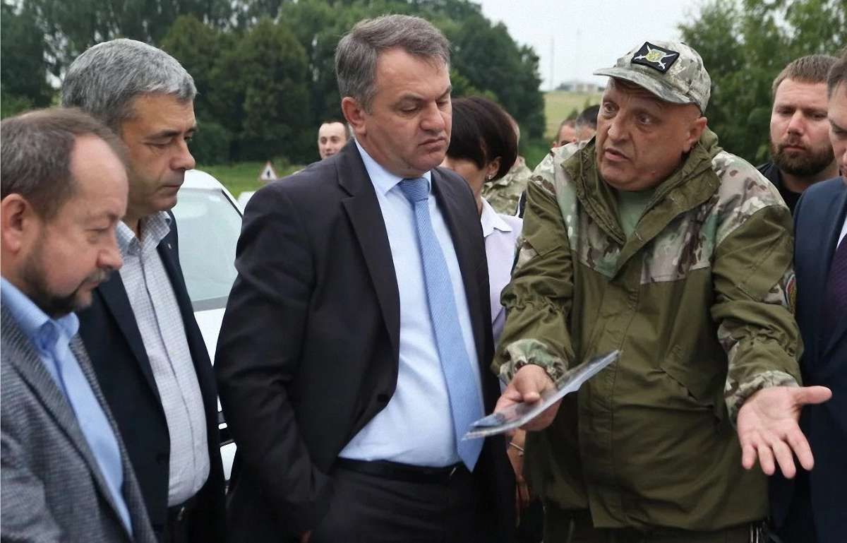 Скандал із землею для атовців у Наварії: чому це відбувається і кому це вигідно?