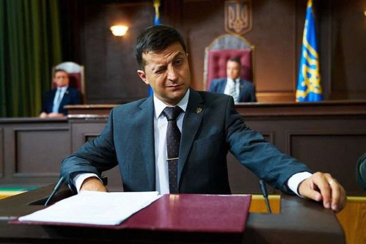 Володимир Зеленський вперше очолив рейтинги президентських перегонів