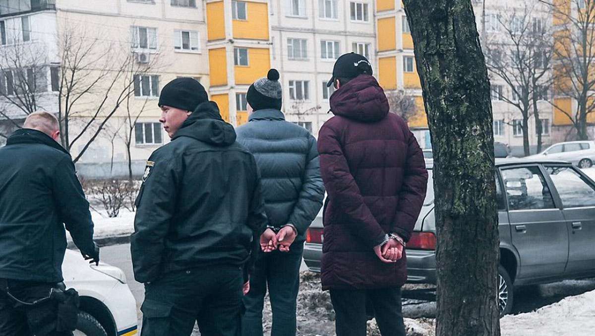 У Києві злочинець випадково вистрілив в око чотирирічній дитині