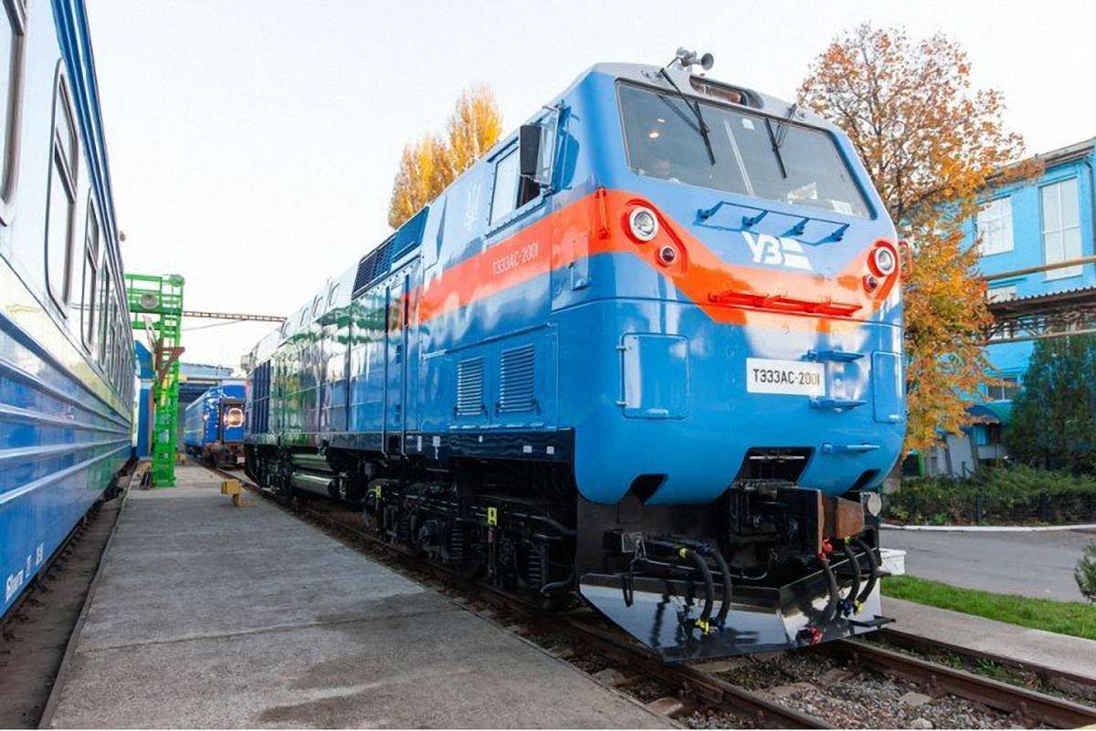 В Україну прибули всі 30 локомотивів General Electric