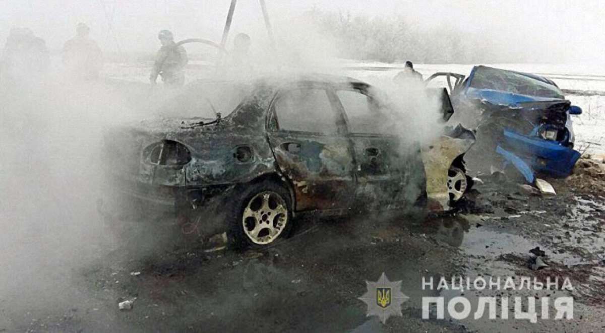 На Донеччині поблизу КПВВ в аварії загинули п’ятеро людей