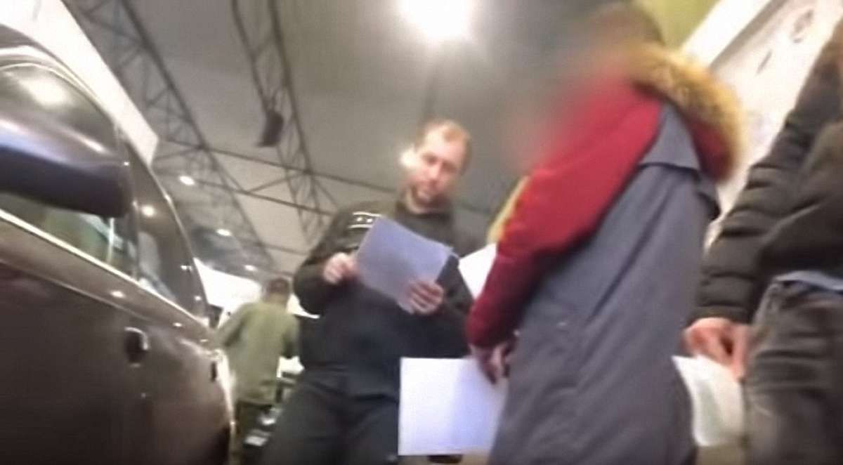 Словацький митник вимагав хабар в українського журналіста 