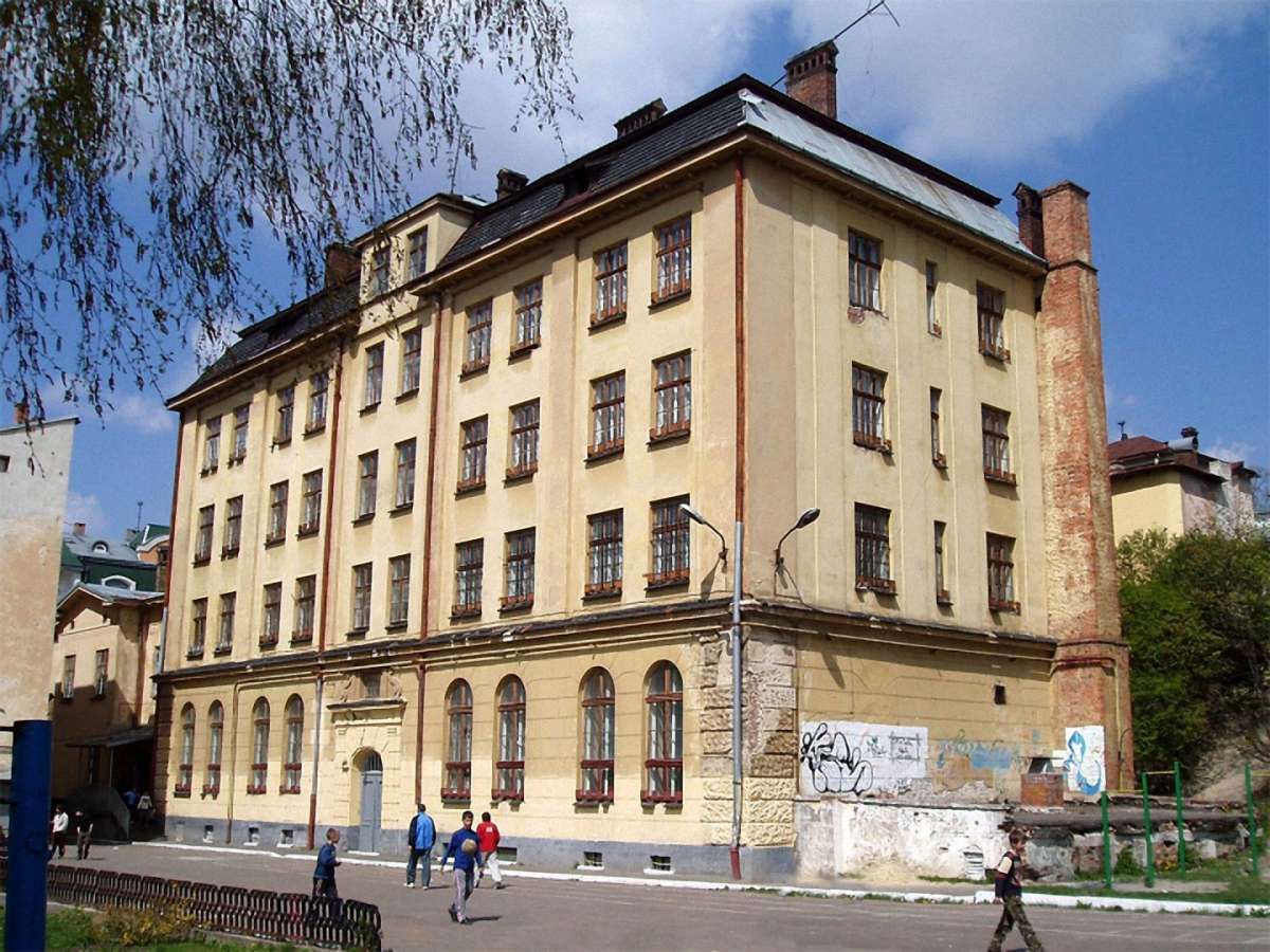 Керівники культурних установ Львова просять передати колишній інтернат Центру опіки сиріт 