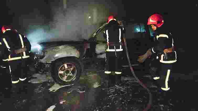 У Києві невідомі спалили автівку депутатові міськради від «Свободи» 