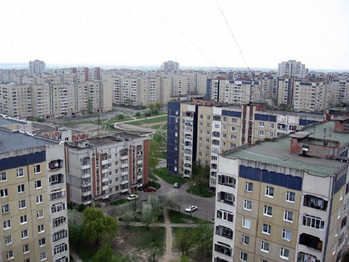 У будинках Сихова  встановлять 409 індивідуальних теплових пунктів 