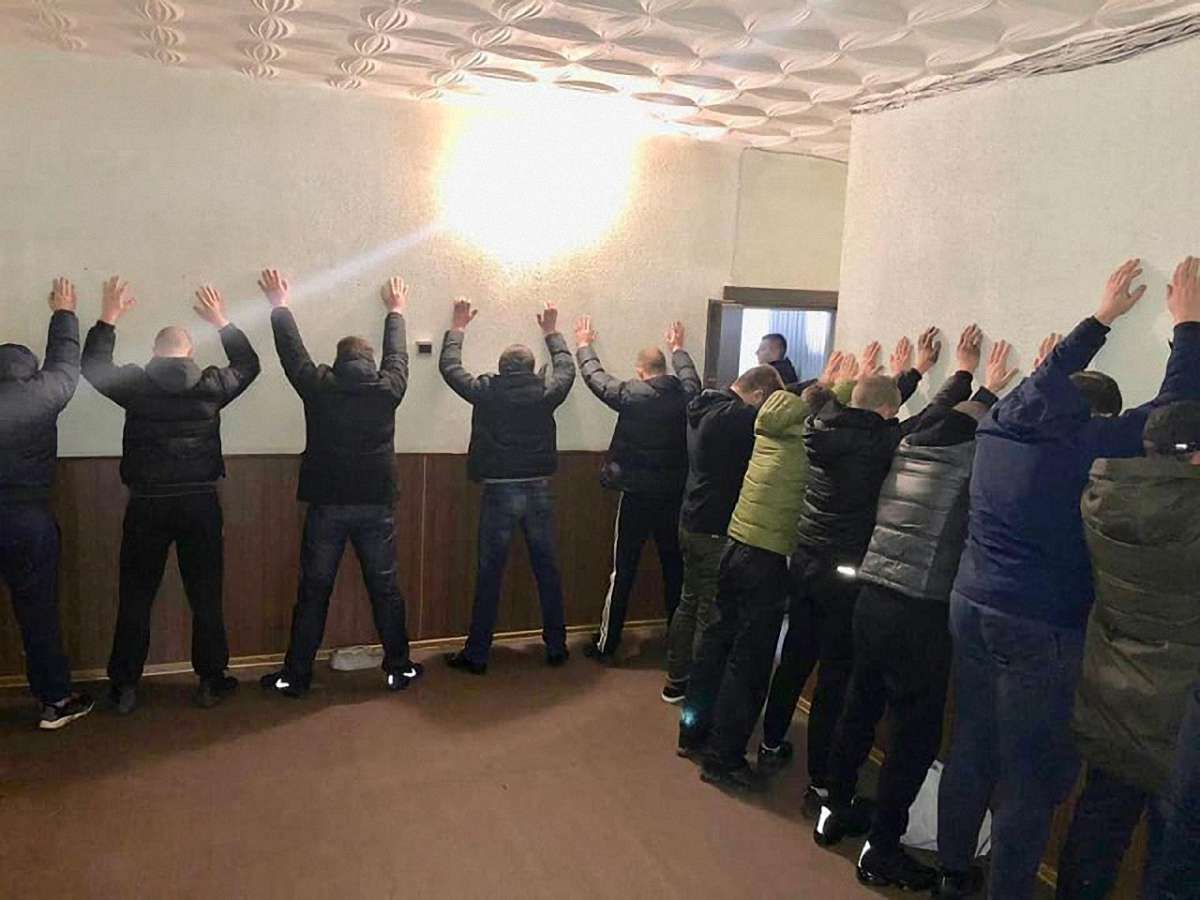 У Кривому Розі 18 людей затримали за торгівлю наркотиками