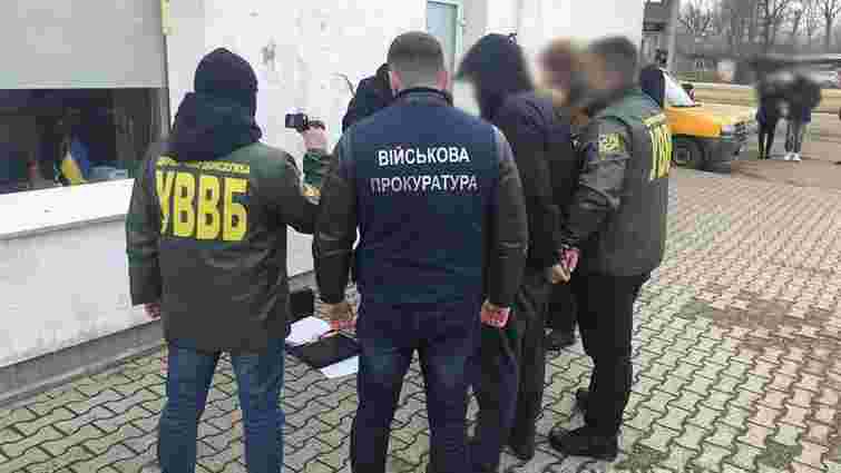 На Львівщині затримали контрабандиста, який за хабар хотів домовитися з прикордонниками