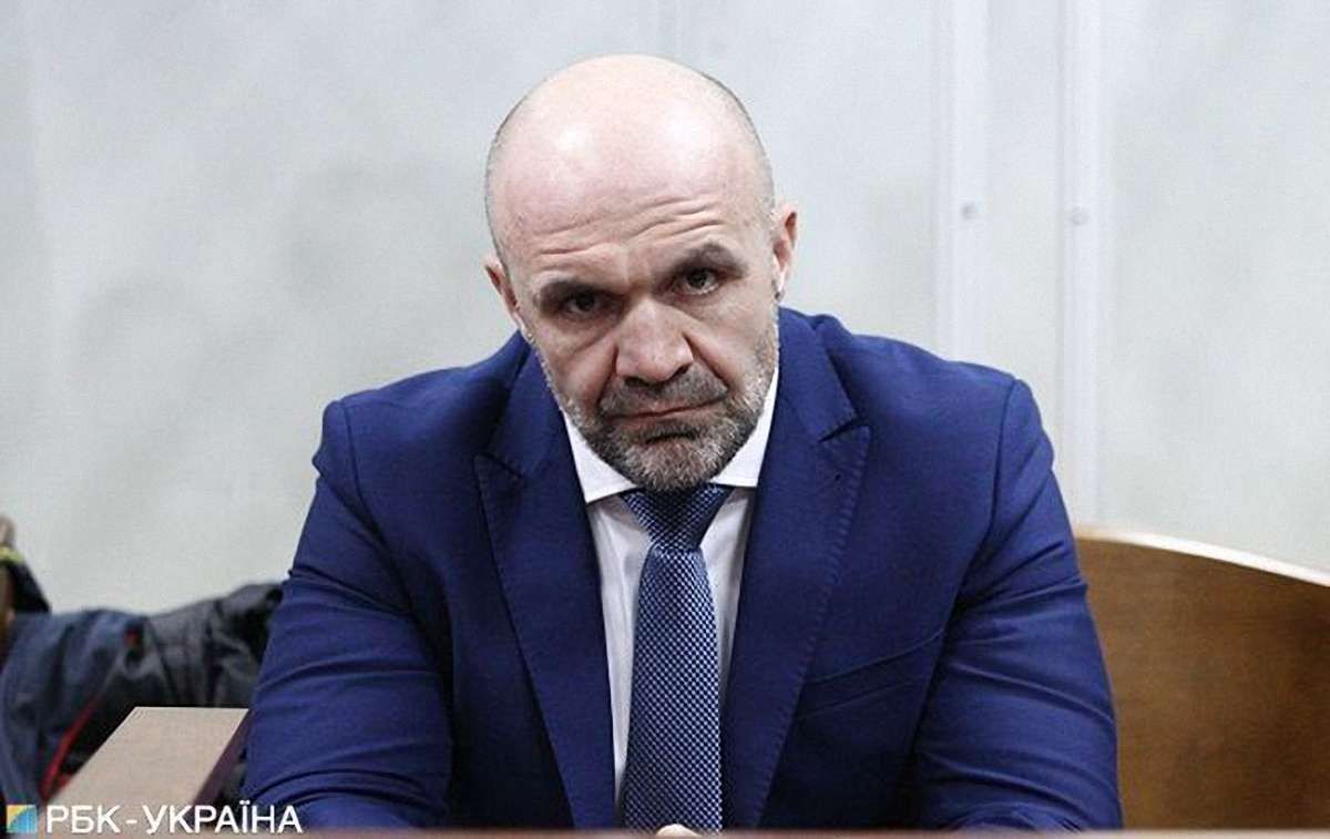 Голова Херсонської облради Владислав Мангер вийшов з СІЗО під заставу