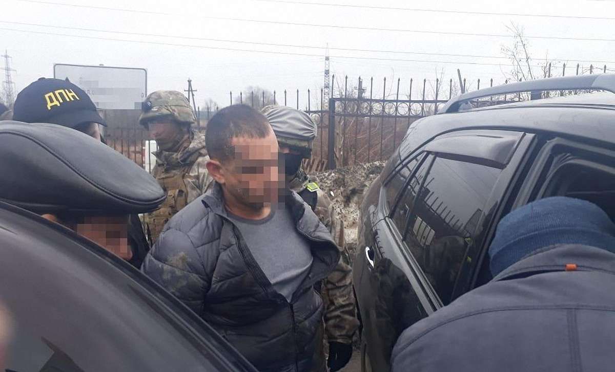 На Львівщині поліція ліквідувала міжнародний канал постачання наркотиків