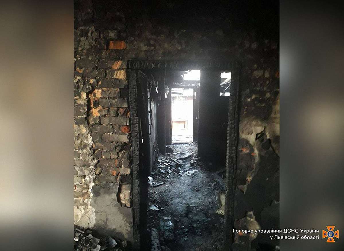 Внаслідок пожеж у приватних будинках на Львівщині загинули двоє людей