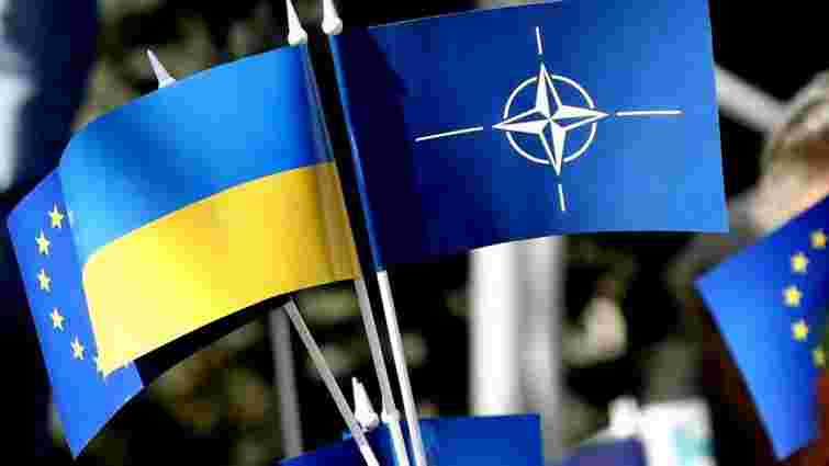 Порошенко схвалив зміни до Конституції щодо курсу України в ЄС і НАТО