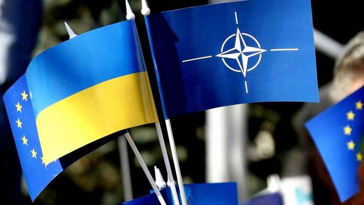 Порошенко схвалив зміни до Конституції щодо курсу України в ЄС і НАТО