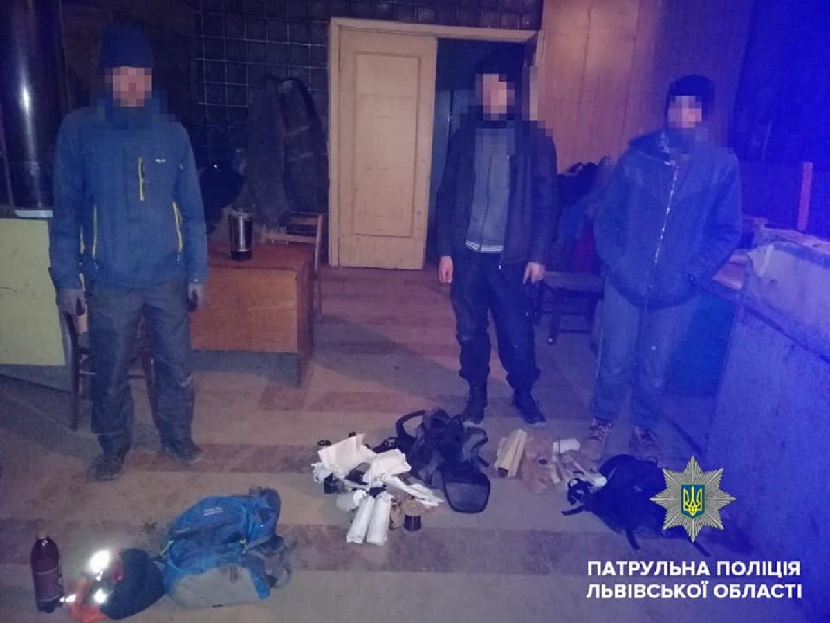 Поліція затримала трьох злодіїв в науково-дослідному інституті у Львові