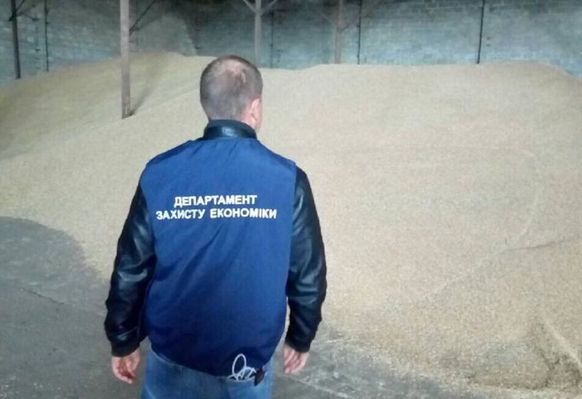 На Львівщині правоохоронці викрили підприємця, який привласнив 36 тонн пшениці