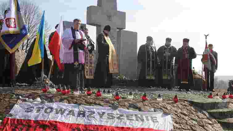 Анджей Дуда вкотре звинуватив УПА і дивизію «Галичина»  в геноциді поляків у Гуті Пеняцькій