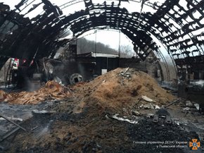 У Яворівському районі на Львівщині згорів ангар