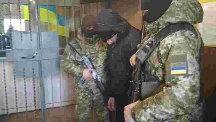 На Донбасі прикордонники затримали бойовика, який у 2014 році охороняв уламки збитого МН17