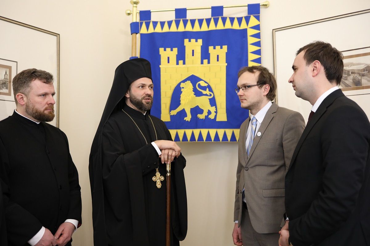 Представник Вселенського Патріарха зустрівся з львівськими посадовцями