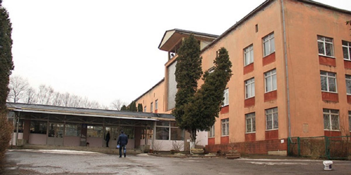 Після випадків булінгу у львівському ліцеї встановлять відеонагляд