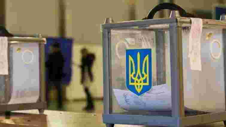 Троє кандидатів у президенти України досі не відкрили виборчі фонди