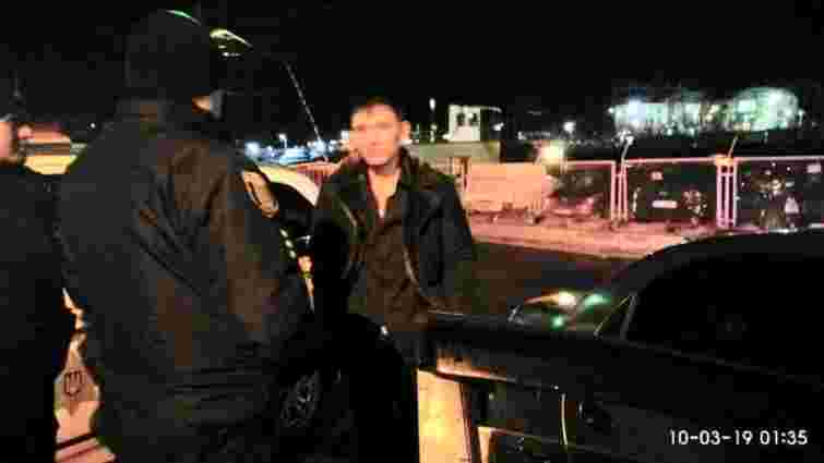 П'яний 39-річний львів'янин на краденому авто скоїв ДТП з патрульними