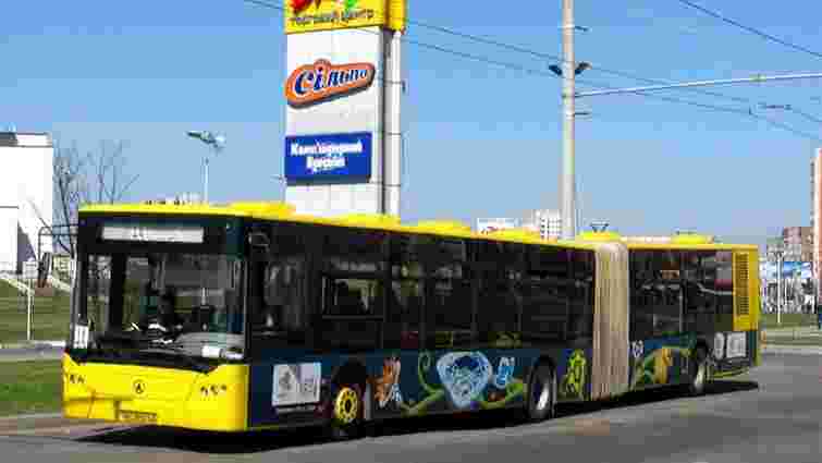 Львівське АТП-1 спростувало інформацію про розпродаж автобусів надвеликого класу
