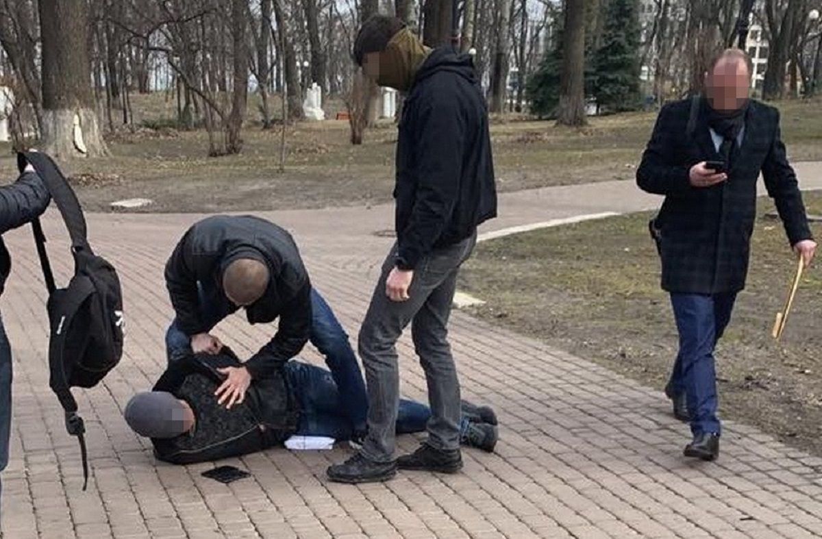 Служба безпеки України викрила на хабарі позаштатного радника керівництва МВС
