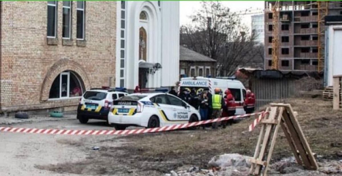 Одному з нападників на працівника Адміністрації президента оголосили про підозру