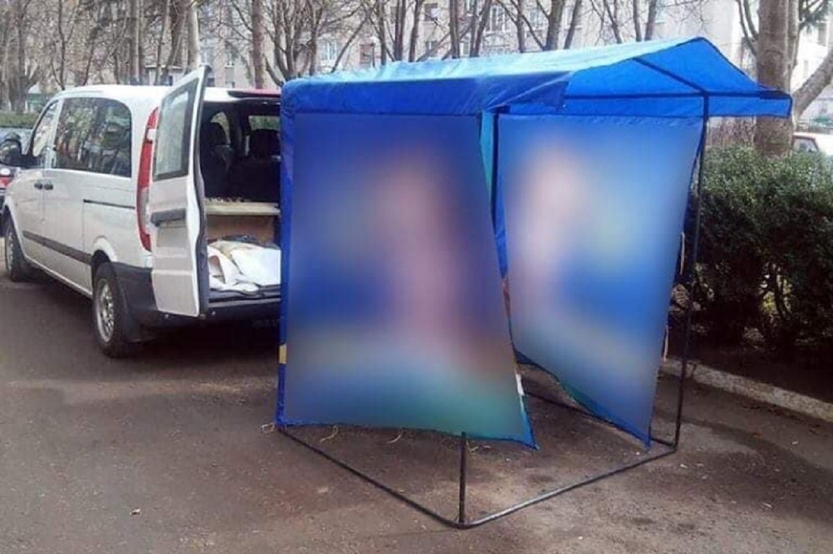 На Івано-Франківщині чоловік побив агітатора через намет на дорозі