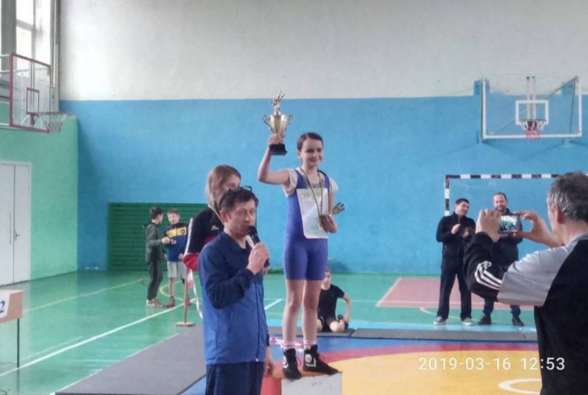 Школярка з Трускавця знайшла 150 тис. грн і повернула їх власнику