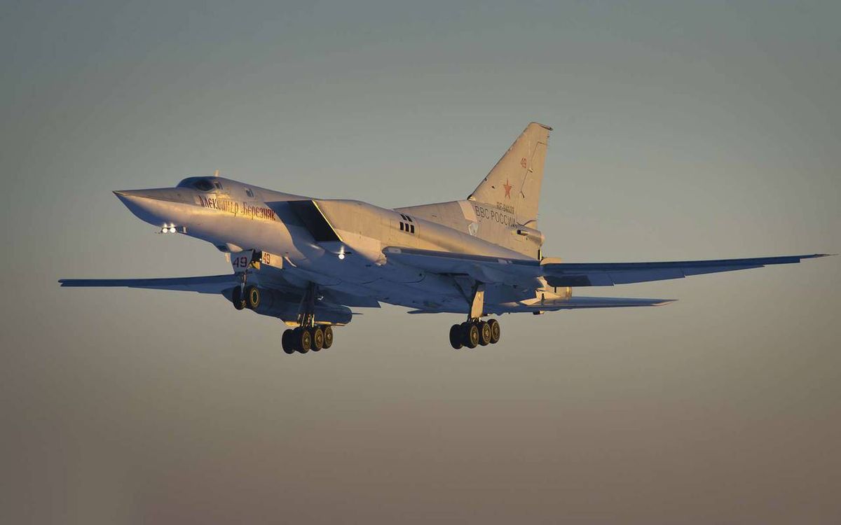 Росія розмістила в окупованому Криму ядерні бомбардувальники Ту-22М3