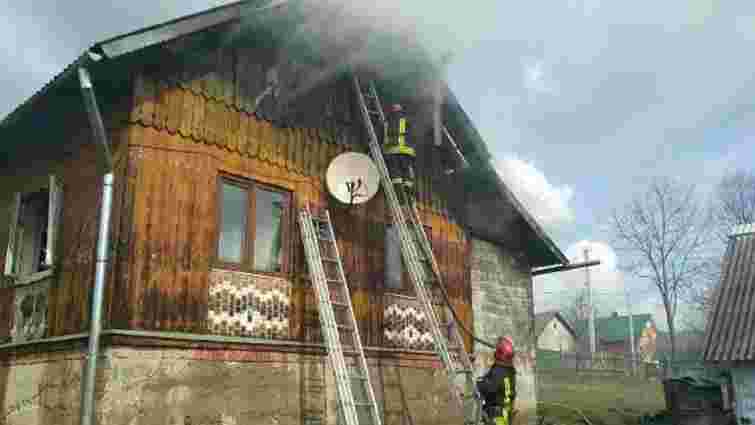 Унаслідок пожежі в будинку на Самбірщині власника госпіталізували у важкому стані