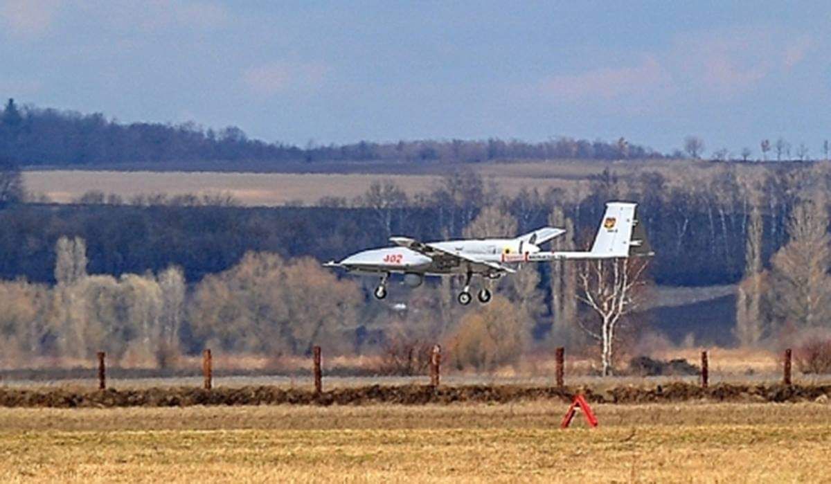 Опубліковано фото і відео випробування в Україні турецьких безпілотників Bayraktar