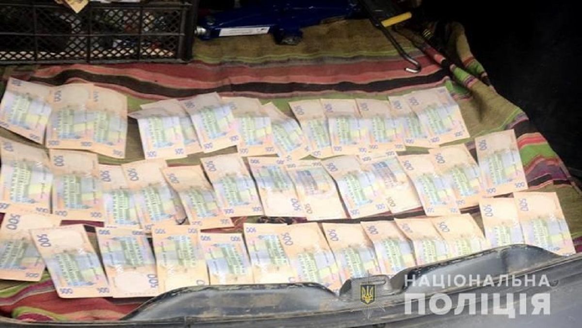 Голову РДА в Рівненській області затримали під час отримання 20 тис. грн хабара