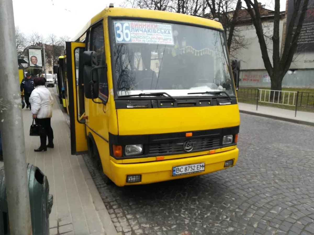 Приватний перевізник самовільно почав обслуговувати львівський маршрут №36