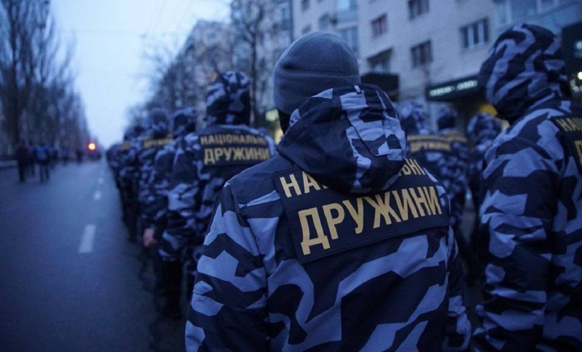 Журналісти дослідили, на кого працюють «Національні дружини» та «С14»