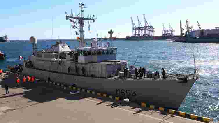 До Одеси прибув корабель ВМС Франції Capricorne