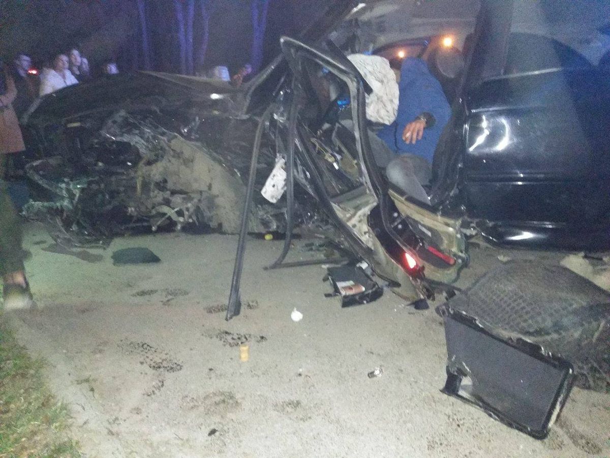 Внаслідок зіткнення BMW та Volkswagen у Львові постраждали шестеро осіб