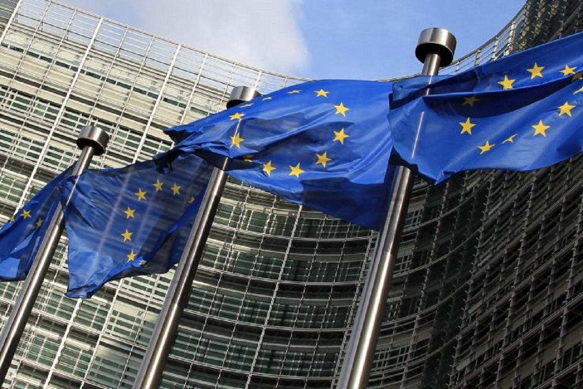 Європарламент проголосував за скасування переходу на літній час з 2021 року
