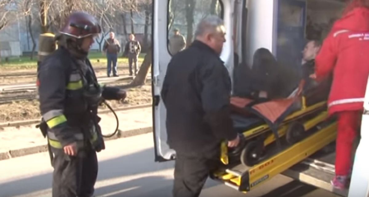 Унаслідок пожежі у квартирі на вул. Науковій отруївся 27-річний львів'янин
